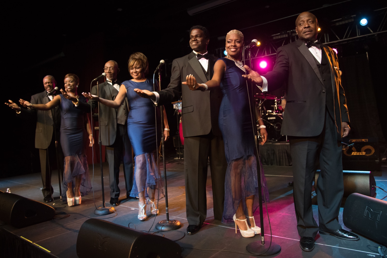 Fabulous Motown Revue is a motown cover band